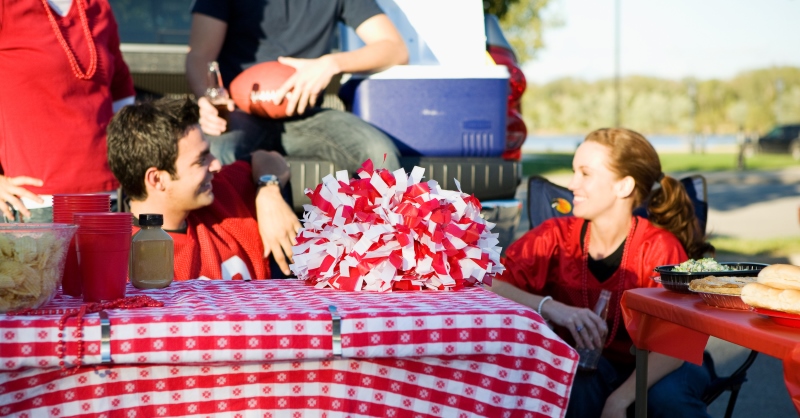 Pre-cooked ribs from Tony Roma’s are the perfect tailgating food. 